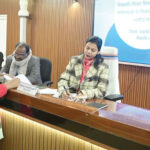 शिक्षा विभाग की शिकायतों पर डीएम वर्षा सिंह सख्त, 416 मामलों की हुई सीधी सुनवाई