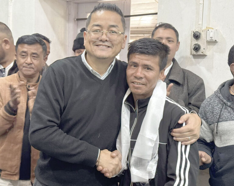 चाय श्रमिकों के लिए तत्काल लागू हो न्यूनतम वेतन अधिनियम : अजय एडवर्ड्स