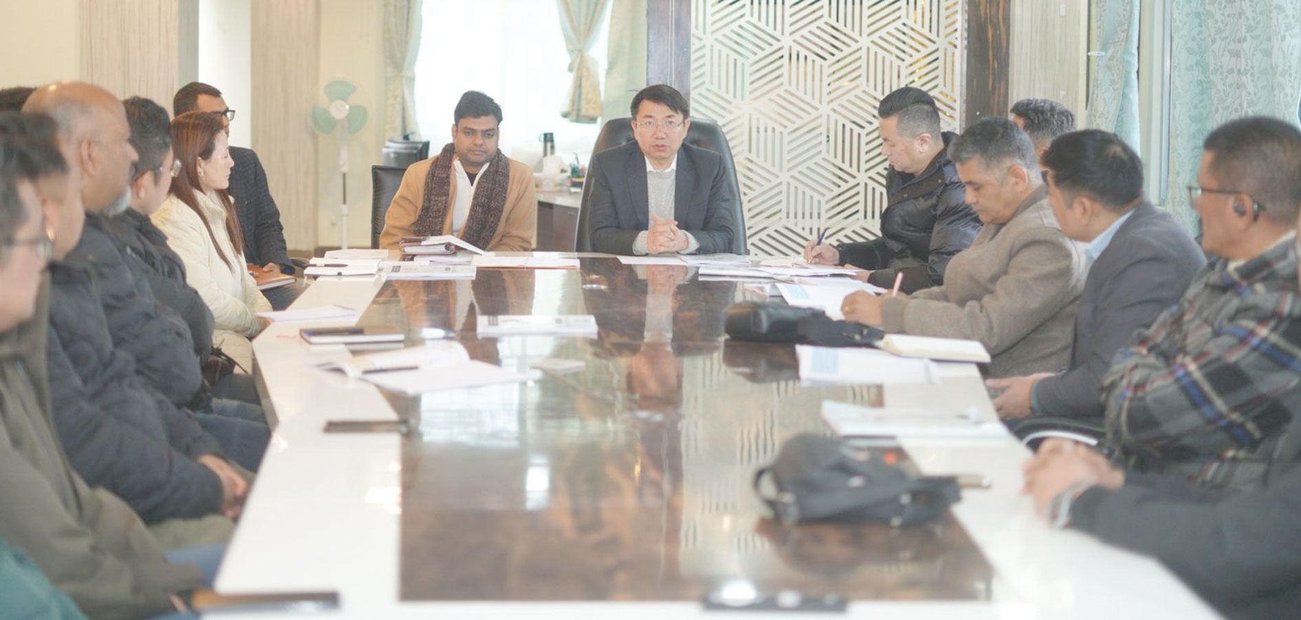 जनगणना को लेकर जिलास्तरीय बैठक सह प्रशिक्षण आयोजित