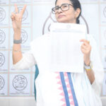 50 से अधिक अधिकारियों का तबादला ‘अघोषित आपातकाल’ : ममता बनर्जी