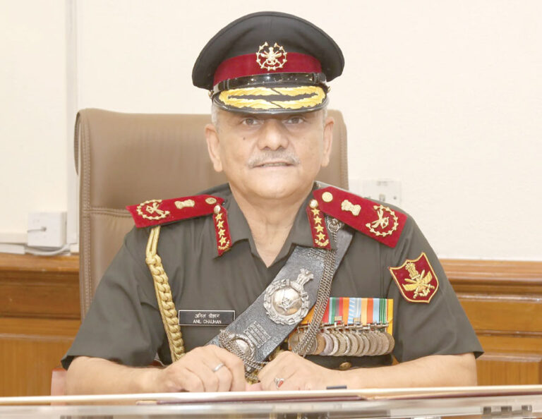 भविष्य का युद्ध बहुआयामी होगा : सीडीएस अनिल चौहान