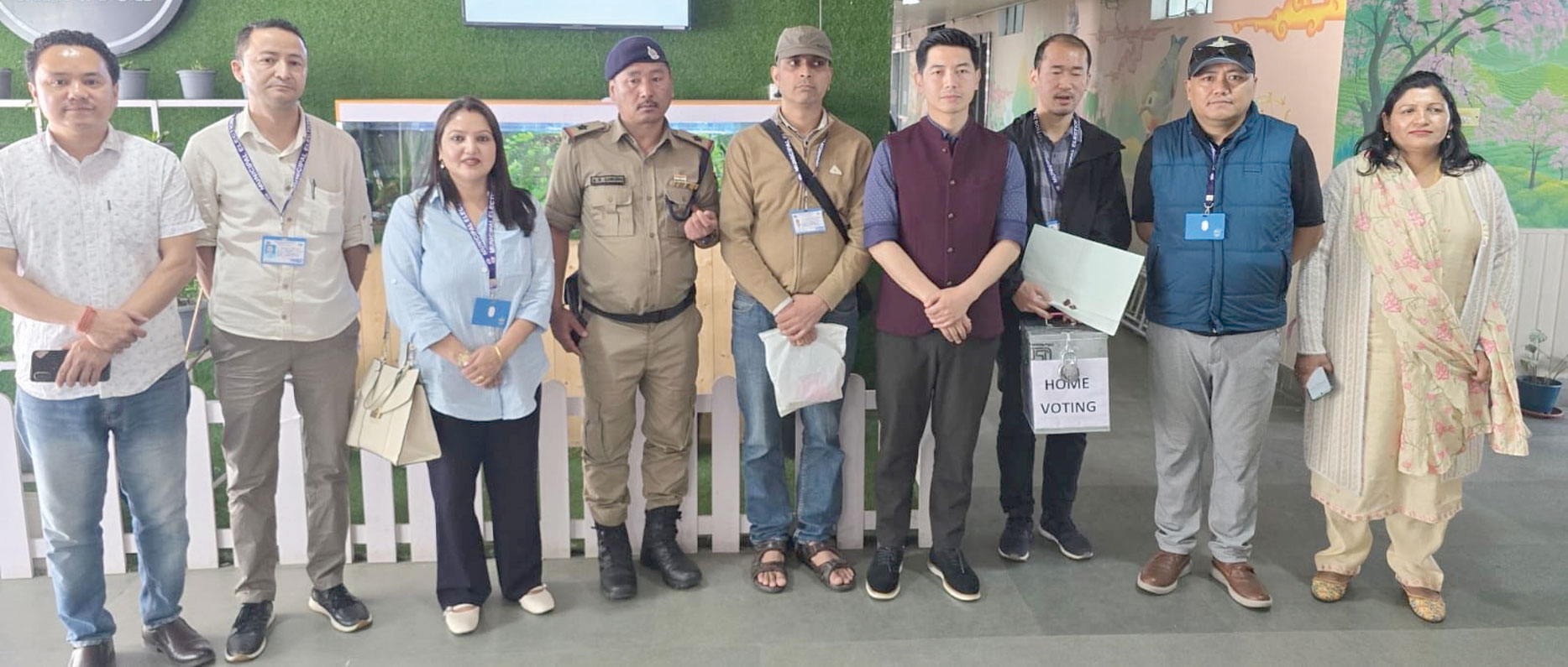 85 वर्ष से अधिक आयु के मतदाताओं के लिए होम वोटिंग प्रक्रिया संपन्न