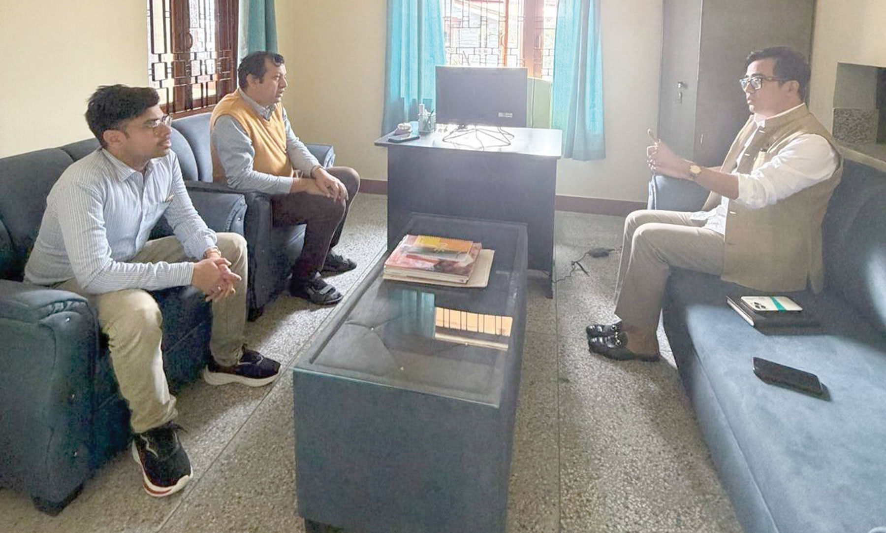 प्रधानमंत्री की यात्रा की तैयारियों की यूगन तमांग ने की समीक्षा