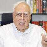 चुनाव आयोग पर कपिल सिब्बल का बड़ा हमला, बोले- मताधिकार छीना जा रहा