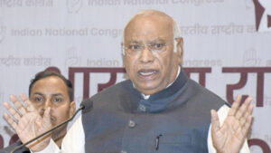 पीएम के संबोधन पर खड़गे का हमला, कहा- तथ्यों से परे, राजनीतिक भाषण बना राष्ट्र संदेश