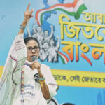 बंगाल चुनाव में ‘झालमुड़ी’ पर तकरार, ‘मछली’ पर वार