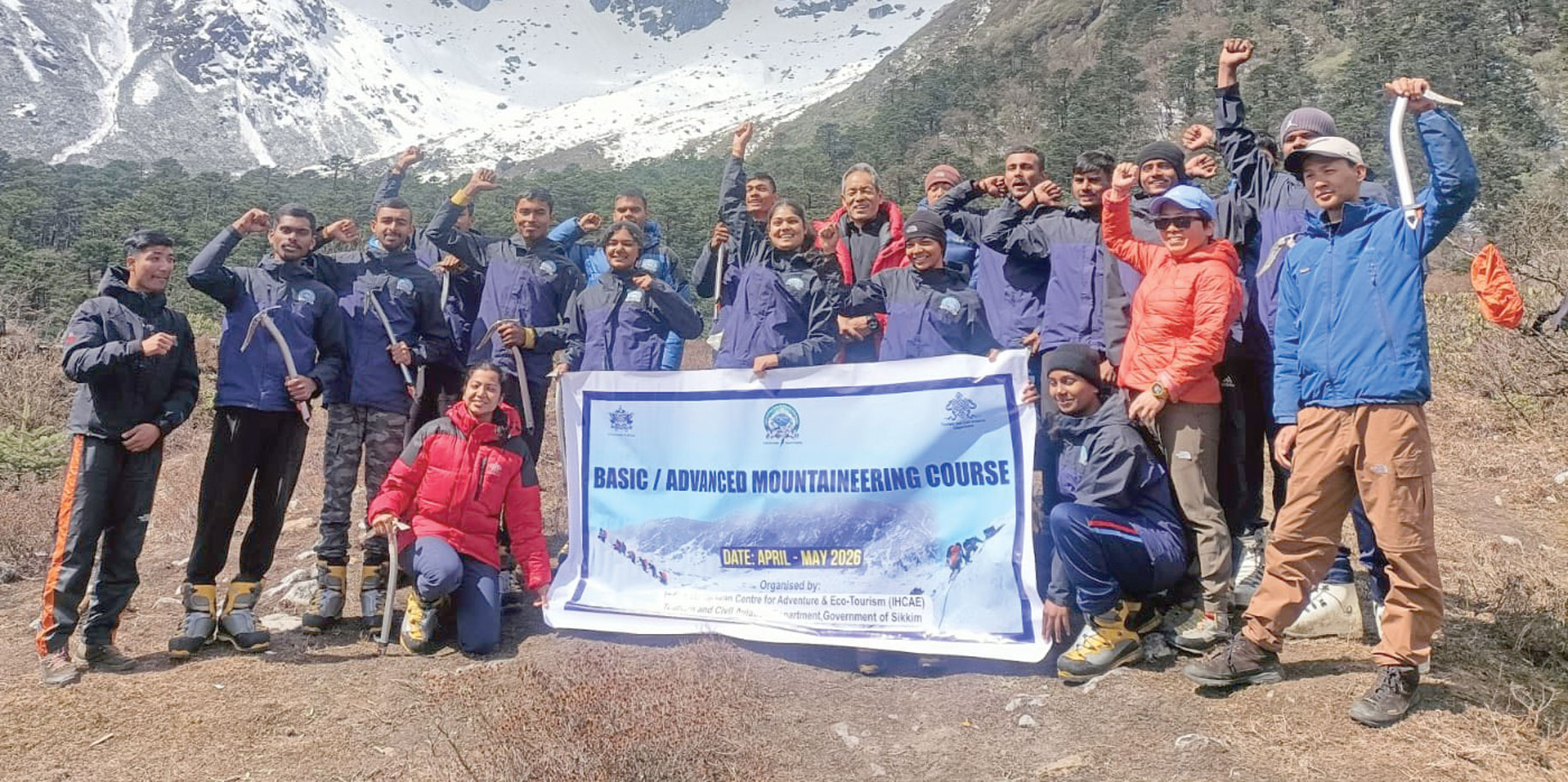 अधिकारियों ने बेसिक माउंटेनियरिंग और एडवांस माउंटेनियरिंग कोर्स का किया निरीक्षण