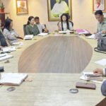 हाउस लिस्टिंग को लेकर समीक्षा बैठक आयोजित