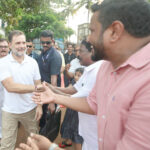 सीएम विजयन मोदी से डरे, बच्चों को बचाने के लिए झुके : राहुल गांधी