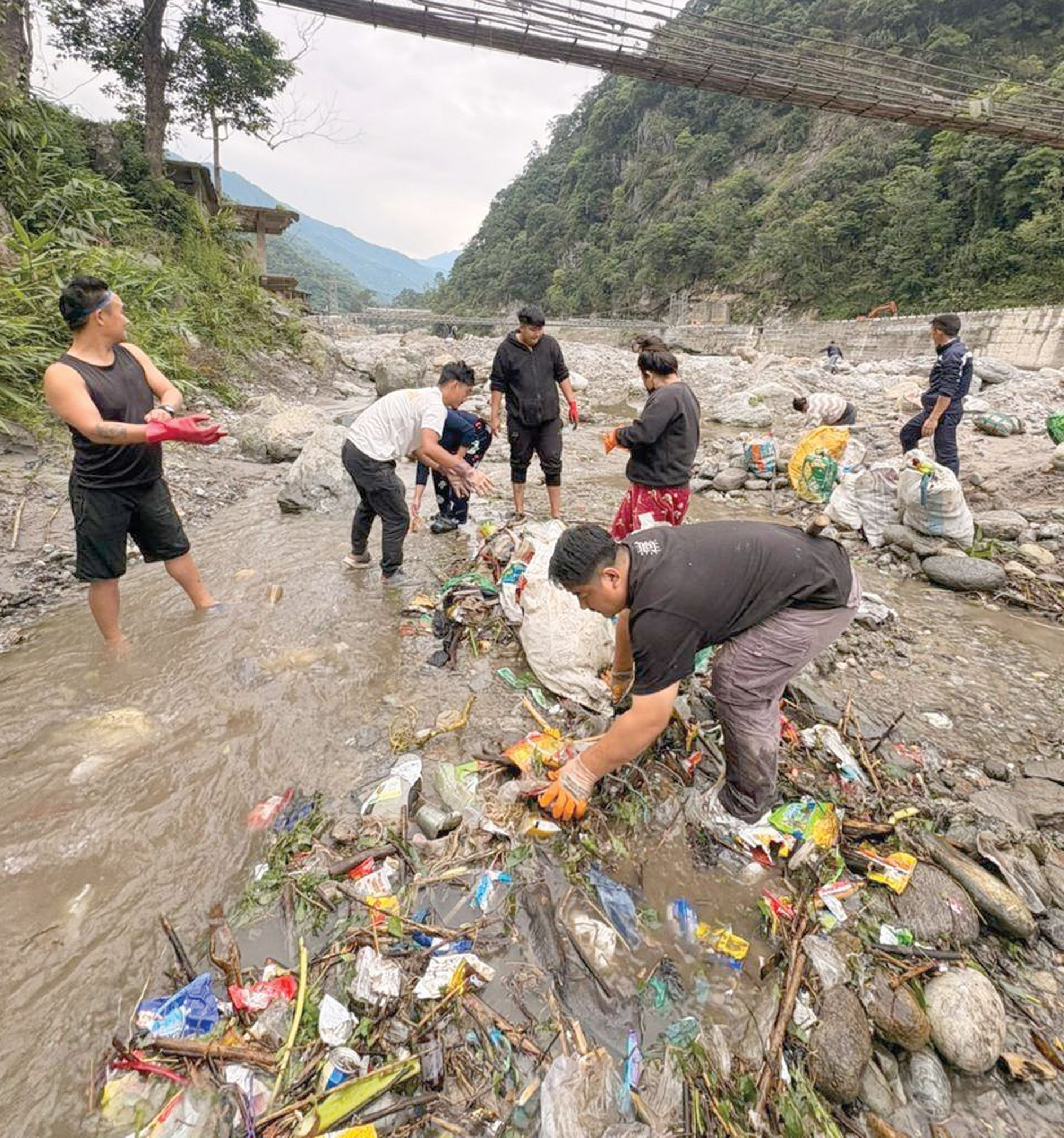 फिदांग क्षेत्र में व्यापक स्वच्छता अभियान चला