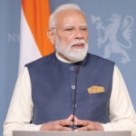 युद्ध नहीं, संवाद से निकलेगा समाधान : पीएम मोदी