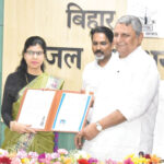 नियुक्ति पत्र बांटते हुए विजय चौधरी ने दी चेतावनी, कहा- काम से बनती और बिगड़ती है विभाग की छवि