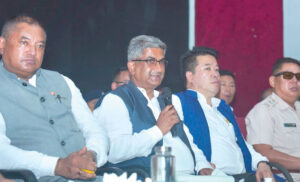प्रशासन और जनता के बीच नियमित संवाद आवश्यक : लोकनाथ शर्मा