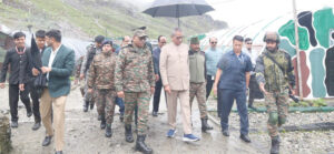 राज्यपाल ने याक्ला दर्रे का किया दौरा