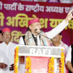 अखिलेश के पीडीए रथ पर उमड़ा सैलाब, कांग्रेस से गठबंधन के दिए संकेत