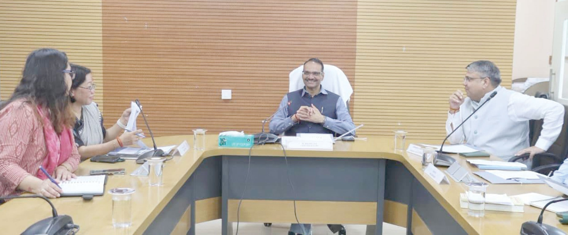 समयबद्ध तरीके से पूरी हों गांधी जयंती समारोह की तैयारियां : मुख्य सचिव आर. तेलंग